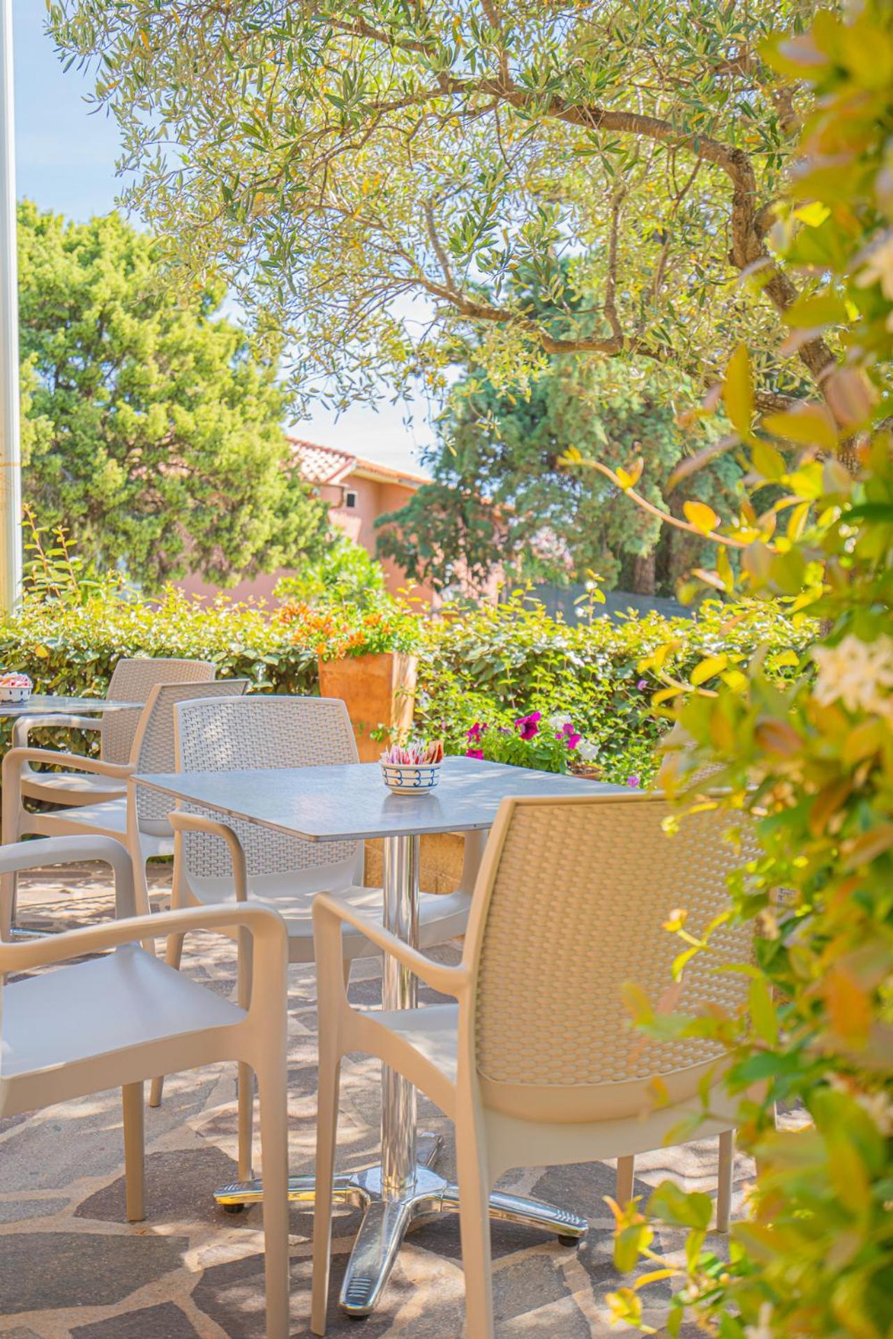 Hotel Lu Pitrali San Teodoro  Εξωτερικό φωτογραφία