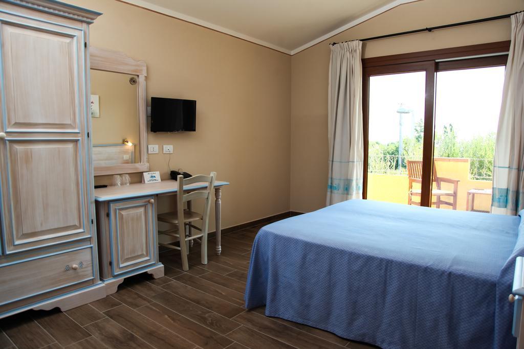 Hotel Lu Pitrali San Teodoro  Εξωτερικό φωτογραφία