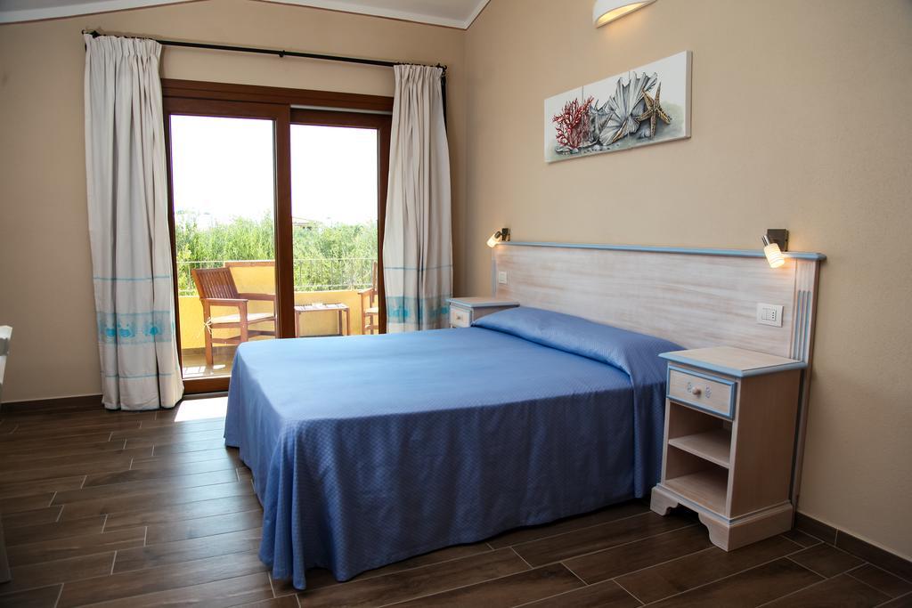 Hotel Lu Pitrali San Teodoro  Εξωτερικό φωτογραφία